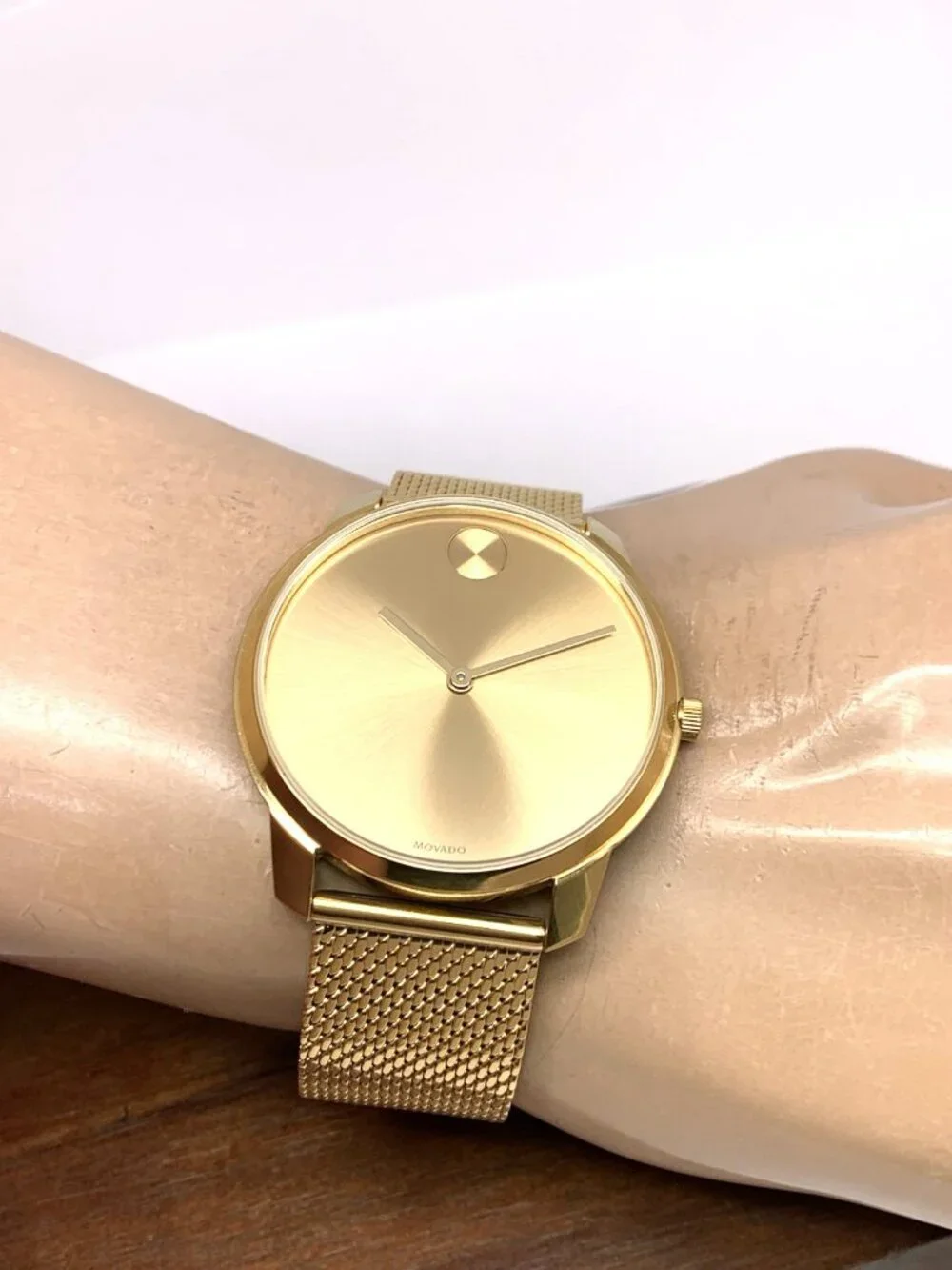 Movado Men's Watch 3600588 Bold Gold Dial Swiss Quartz Steel Mesh Bracelet 42mm